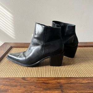 black pointed toe ankle boots